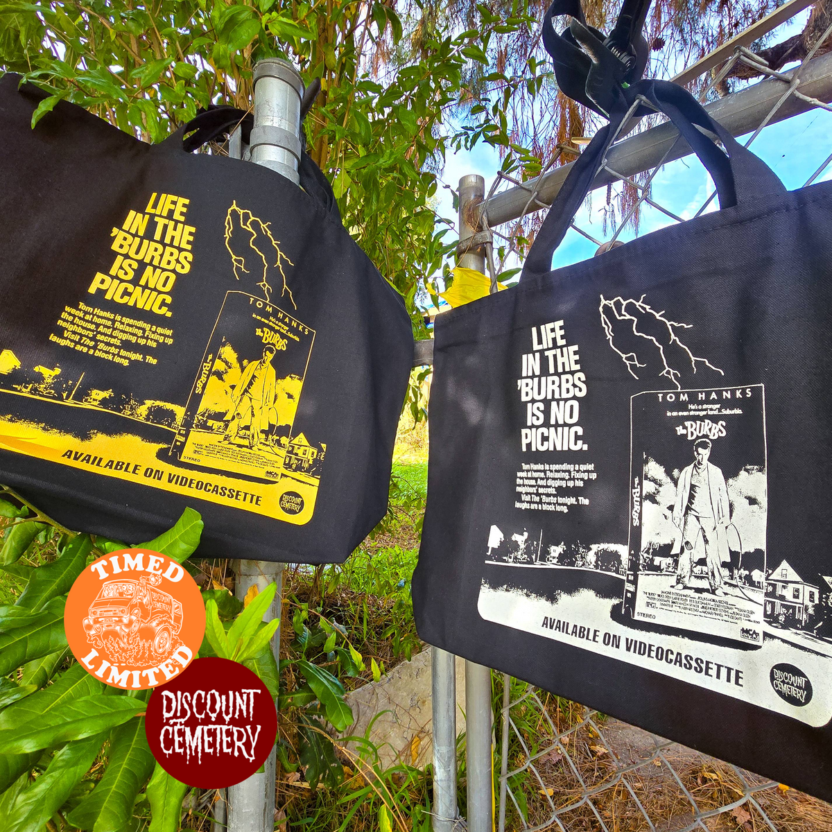 'BURBS - NO PICNIC large zipper tote