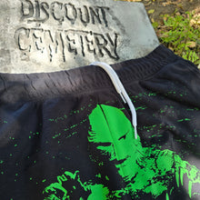 Laden Sie das Bild in den Galerie-Viewer, GROUNDSKEEPER REPEATER Shorts camo (XS, XL links)