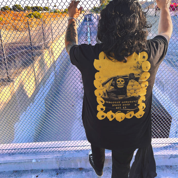 MAKE LEMONADE black tee (XS/S/M left)