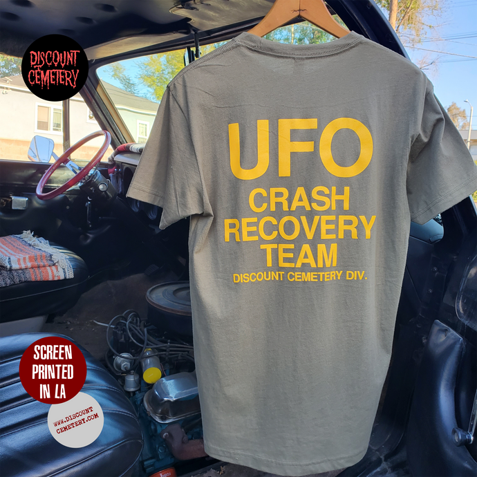 UFO CRASH RECOVERY TEAM green tee