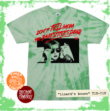 Laden Sie das Bild in den Galerie-Viewer, CRYPT 1990 „Knochen“ Sand-T-Shirt (XS/S/3X)