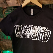 Charger l&#39;image dans la galerie, HONK IF YOU&#39;RE HAUNTED tee - Discount Cemetery