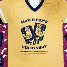 Charger l&#39;image dans la galerie, MOM AND POP&#39;S VIDEO vintage jersey - Discount Cemetery