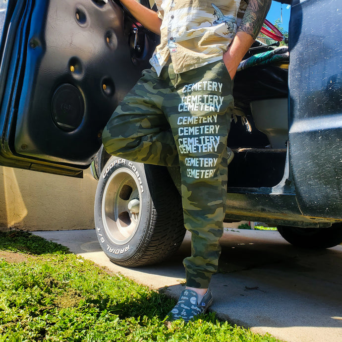 REPEATER sweatpant jogger camo (L left)